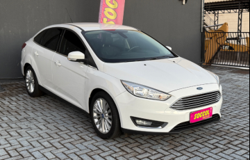 Ford Focus Sedan Titanium 2.0 16V (Aut)