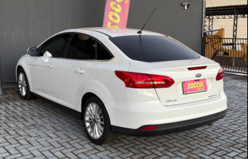Ford Focus Sedan Titanium 2.0 16V (Aut) - Foto #9