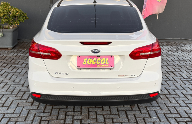 Ford Focus Sedan Titanium 2.0 16V (Aut) - Foto #10