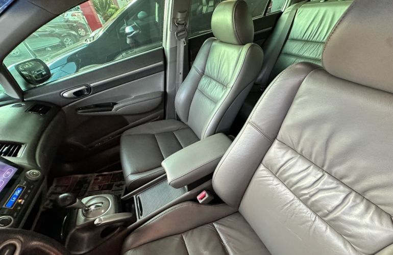 Honda New Civic EXS 1.8 (Aut) - Foto #8