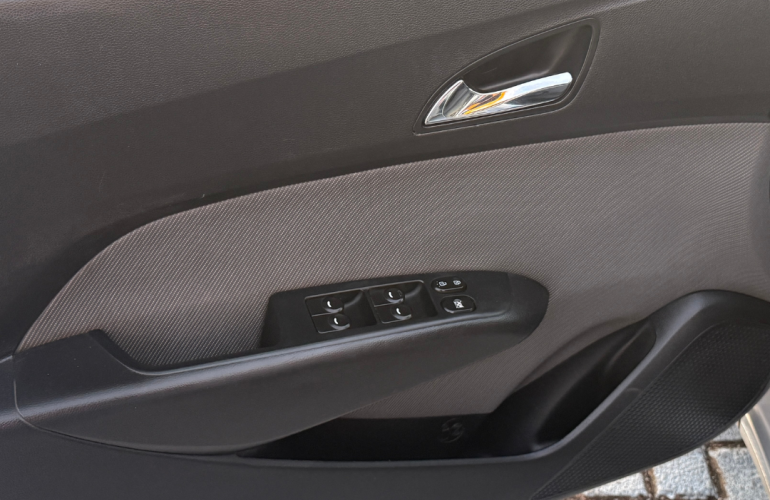 Hyundai HB20S 1.6 Comfort Style - Foto #7