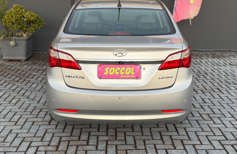 Hyundai HB20S 1.6 Comfort Style - Foto #10