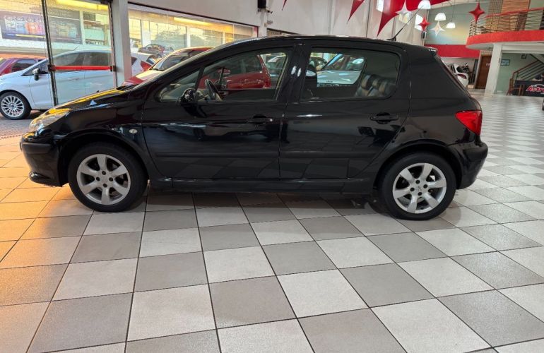 Peugeot 307 Hatch. Griffe 2.0 16V - Foto #4