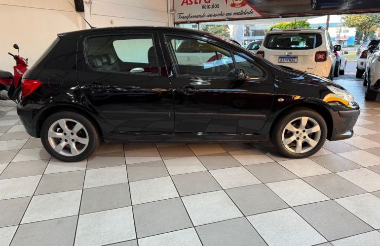 Peugeot 307 Hatch. Griffe 2.0 16V - Foto #8