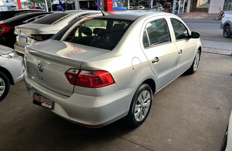 Volkswagen Voyage 1.0 MPI (Flex) - Foto #5
