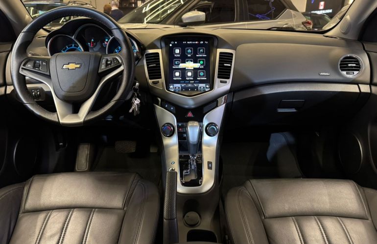 Chevrolet Cruze 1.8 LT 16V Sedan - Foto #8