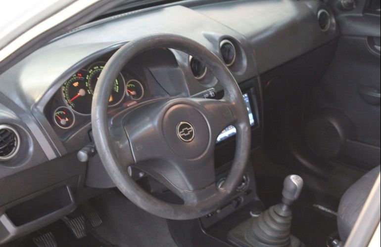 Chevrolet Prisma 1.4 MPFi Maxx 8v - Foto #4