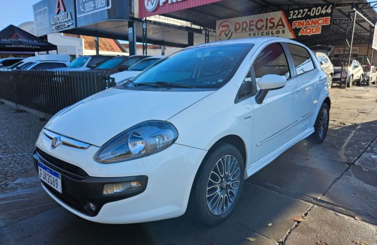 Fiat Punto Sporting 1.8 16V Dualogic (Flex) - Foto #1