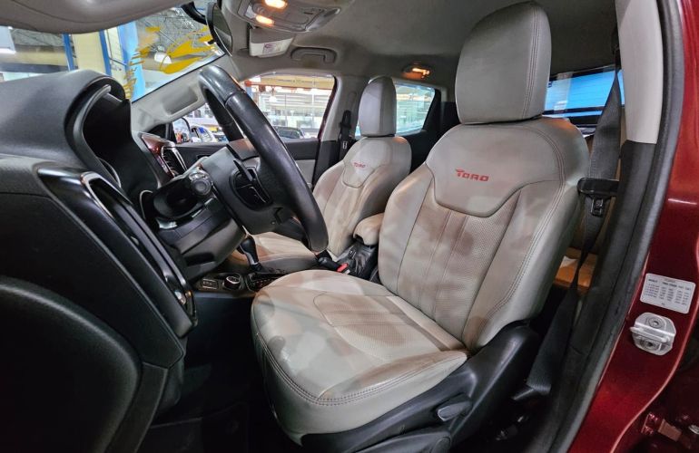 Fiat Toro 2.0 16V Turbo Freedom 4WD At9 - Foto #2