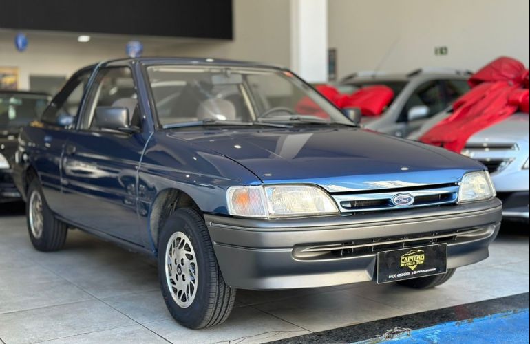 Ford Escort 1.6 GL 8v - Foto #1