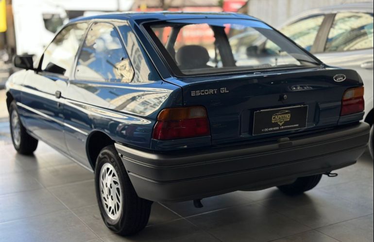 Ford Escort 1.6 GL 8v - Foto #4