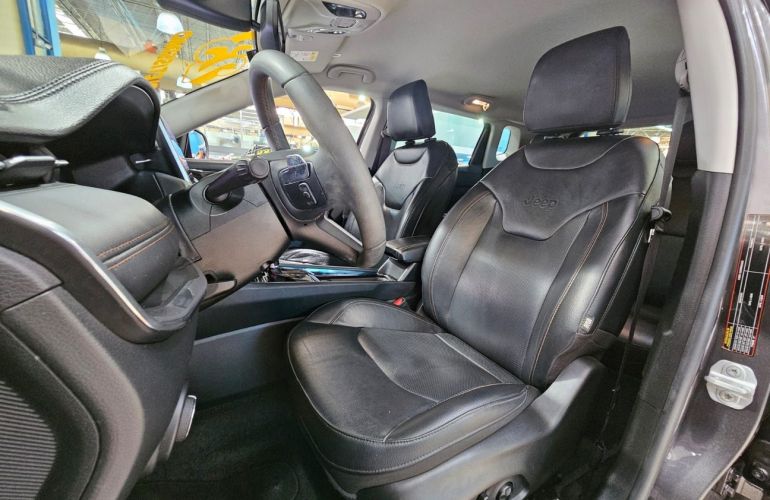 Jeep Compass 1.3 T270 Turbo Limited - Foto #5