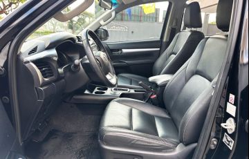 Toyota Hilux 2.8 Srx 4x4 CD 16v - Foto #4