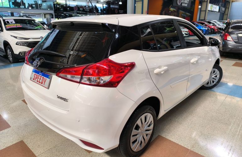 Toyota Yaris 1.3 16V Xl Live - Foto #8