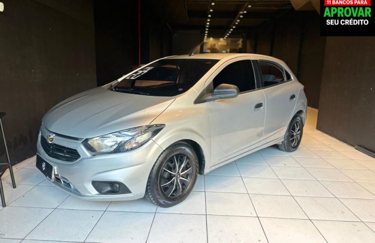 Chevrolet Onix 1.0 MPFi Joy 8V Flex 4p Manual - Foto #1