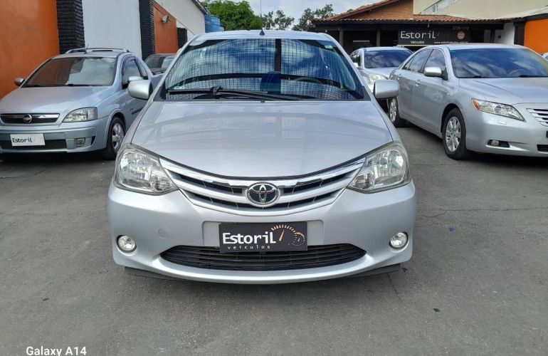 Toyota Etios 1.5 Xls 16v - Foto #2