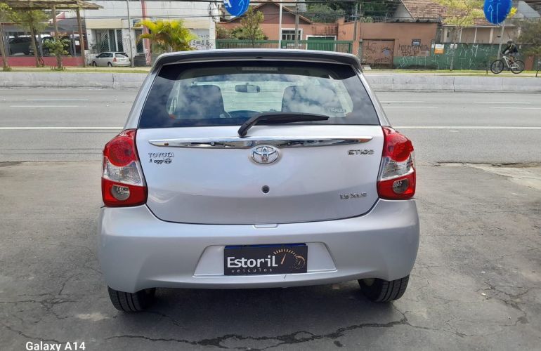 Toyota Etios 1.5 Xls 16v - Foto #3