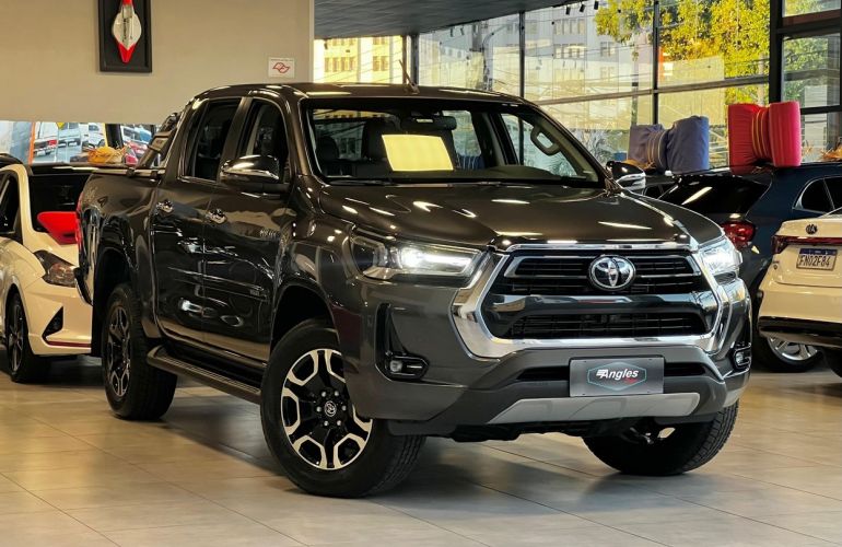 Toyota Hilux 2.8 D-4d Turbo CD Srx 4x4 - Foto #1