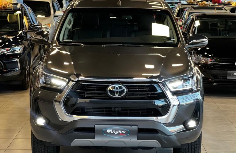 Toyota Hilux 2.8 D-4d Turbo CD Srx 4x4 - Foto #2