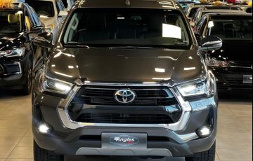 Toyota Hilux 2.8 D-4d Turbo CD Srx 4x4 - Foto #2