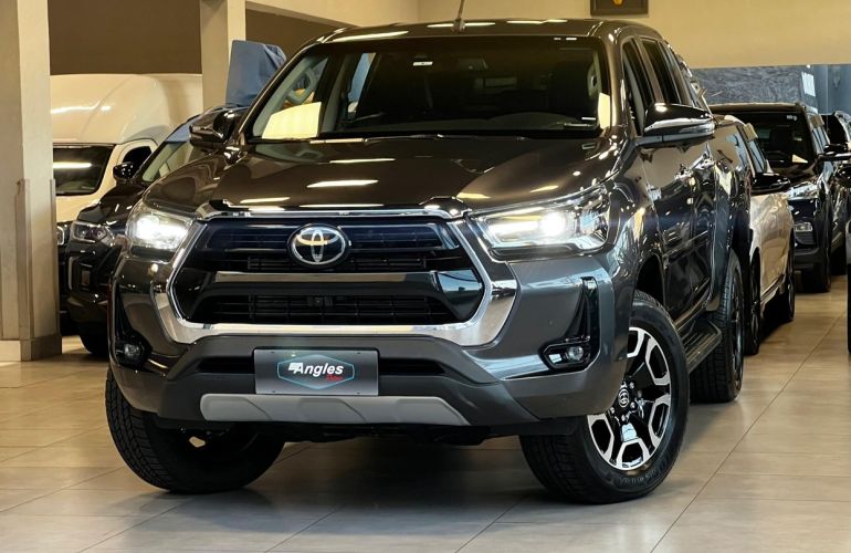 Toyota Hilux 2.8 D-4d Turbo CD Srx 4x4 - Foto #3