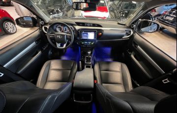 Toyota Hilux 2.8 D-4d Turbo CD Srx 4x4 - Foto #6