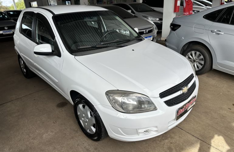 Chevrolet Celta LT 1.0 (Flex) - Foto #3