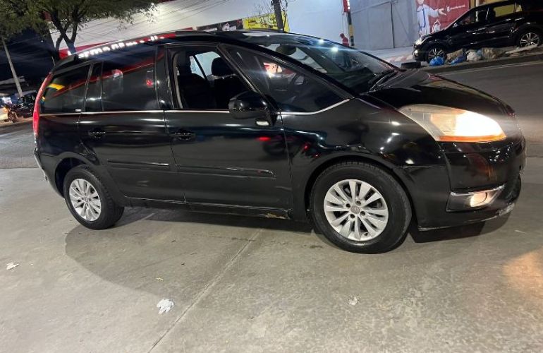 Citroën C4 Picasso 2.0 16v - Foto #1