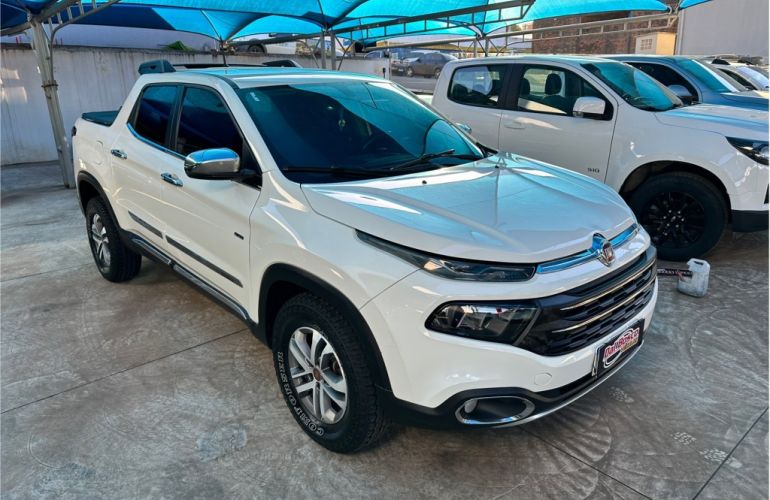 Fiat Toro Freedom 2.0 diesel AT9 4x4 - Foto #3