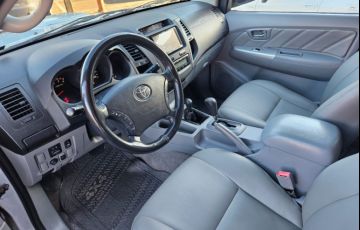 Toyota Hilux 3.0 TDI 4x4 CD SRV (Aut) - Foto #8