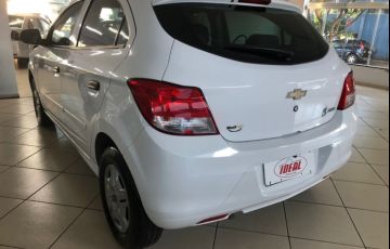Chevrolet Onix 1.0 LS SPE/4 - Foto #6