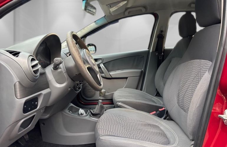 Fiat Palio 1.4 MPi Attractive 8v - Foto #5
