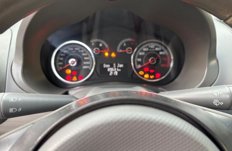 Fiat Palio 1.4 MPi Attractive 8v - Foto #6