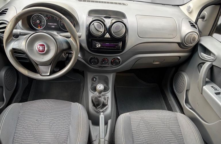 Fiat Palio 1.4 MPi Attractive 8v - Foto #8