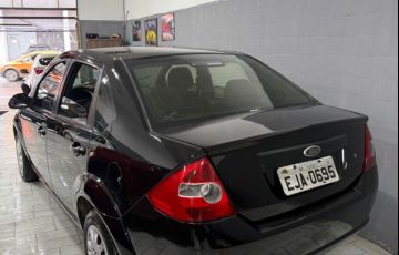 Ford Fiesta Sedan 1.0 (Flex) - Foto #4