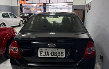 Ford Fiesta Sedan 1.0 (Flex) - Foto #5