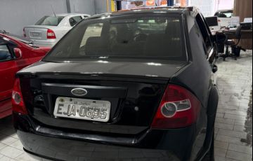 Ford Fiesta Sedan 1.0 (Flex) - Foto #6