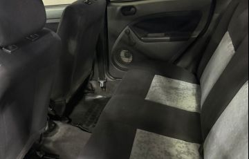 Ford Fiesta Sedan 1.0 (Flex) - Foto #8