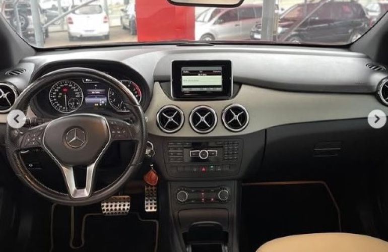 Mercedes-Benz Classe B 200 1.6 Turbo Sport - Foto #6