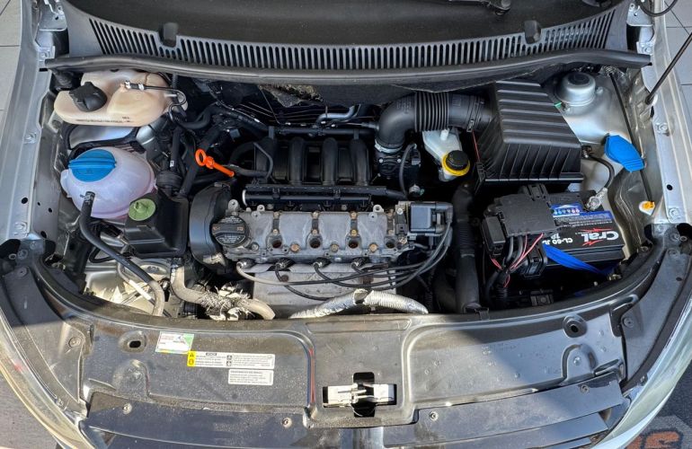 Volkswagen Fox 1.6 Mi 8v - Foto #7