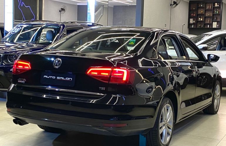 Volkswagen Jetta 2.0 TSi Highline 211cv - Foto #4