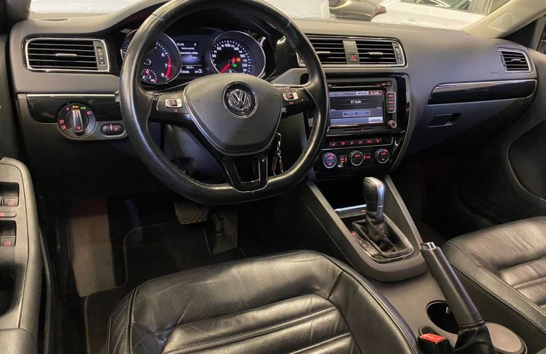 Volkswagen Jetta 2.0 TSi Highline 211cv - Foto #7