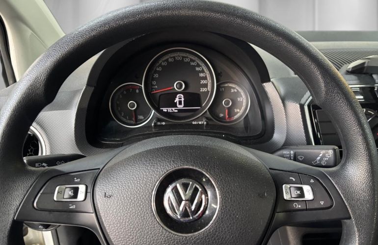 Volkswagen Up 1.0 MPi Total - Foto #8