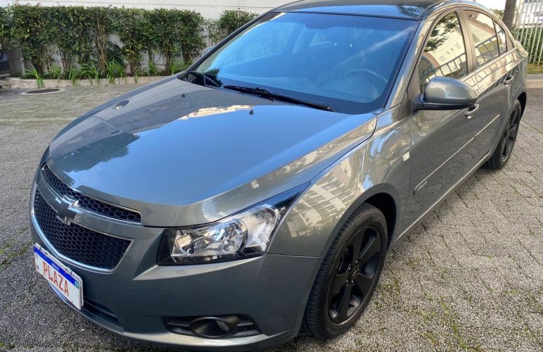 Chevrolet Cruze 1.8 LT 16V Sedan - Foto #1