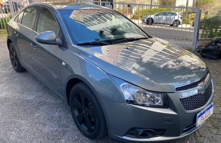 Chevrolet Cruze 1.8 LT 16V Sedan - Foto #3