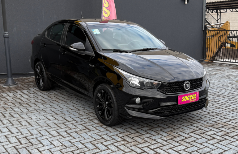 Fiat Cronos 1.8 HGT (Aut) - Foto #1