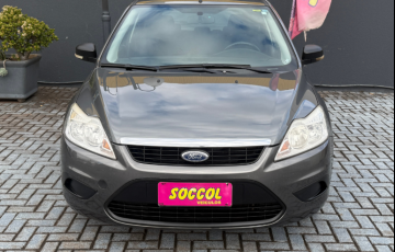 Ford Focus Hatch GL 1.6 8V - Foto #2