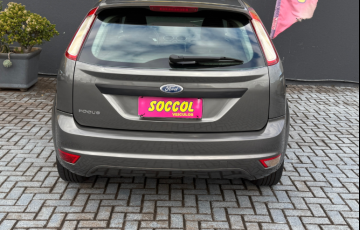 Ford Focus Hatch GL 1.6 8V - Foto #9