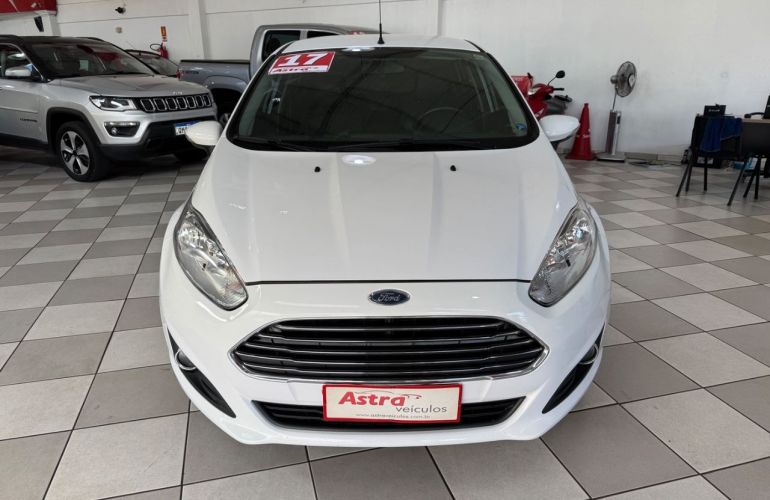 Ford New Fiesta Titanium 1.6 16V PowerShift - Foto #7