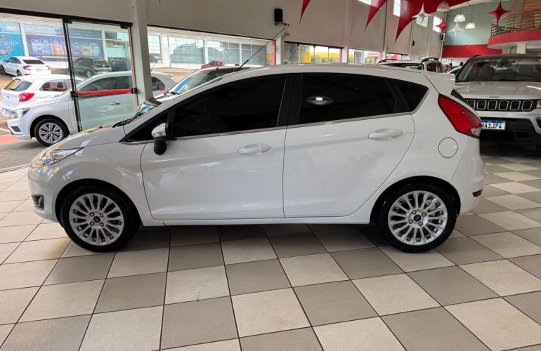 Ford New Fiesta Titanium 1.6 16V PowerShift - Foto #9